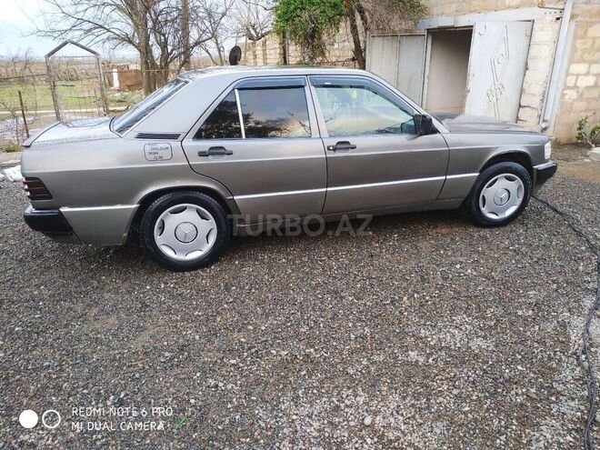 Mercedes 190 1990, 434,651 km - 2.3 l - Biləsuvar