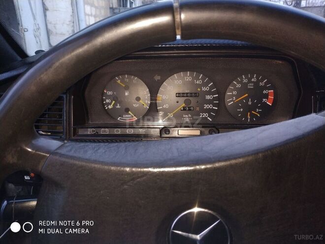 Mercedes 190 1990, 434,651 km - 2.3 l - Biləsuvar