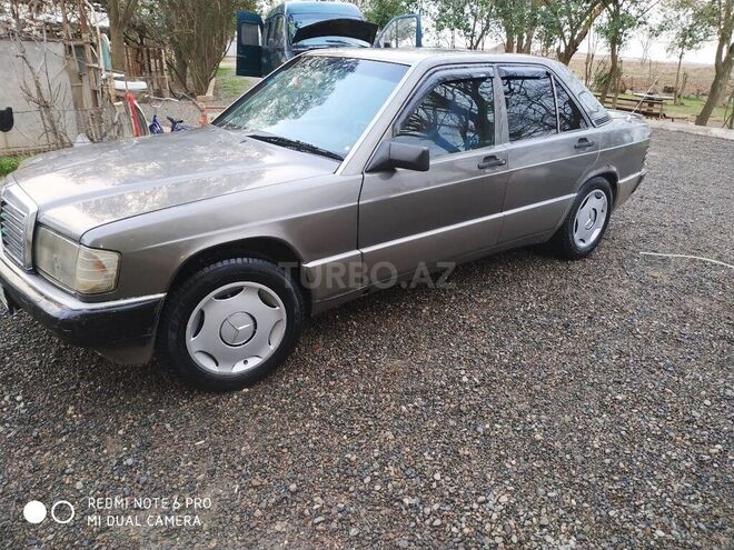 Mercedes 190 1990, 434,651 km - 2.3 l - Biləsuvar