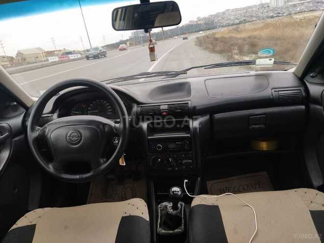 Opel Astra 1997, 352,260 km - 1.6 л - Bakı