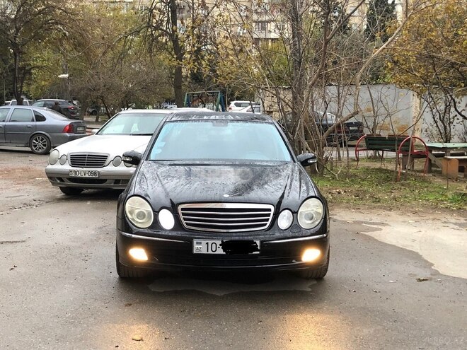Mercedes E 260 2003, 280,000 km - 2.6 l - Bakı