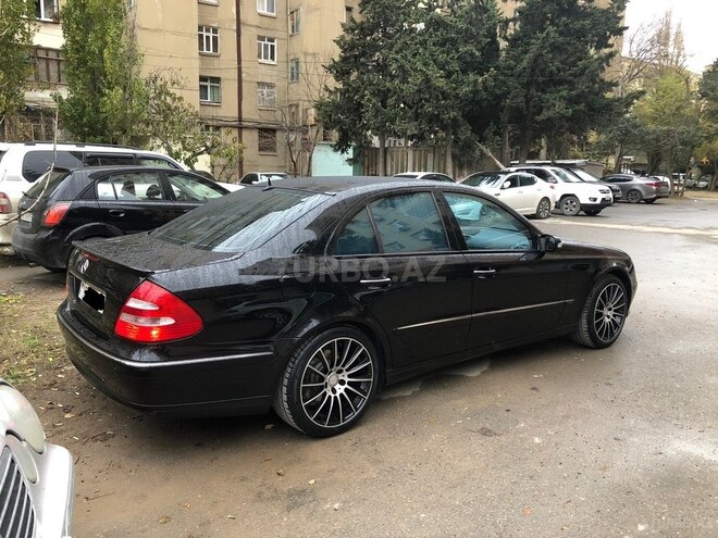 Mercedes E 260 2003, 280,000 km - 2.6 l - Bakı