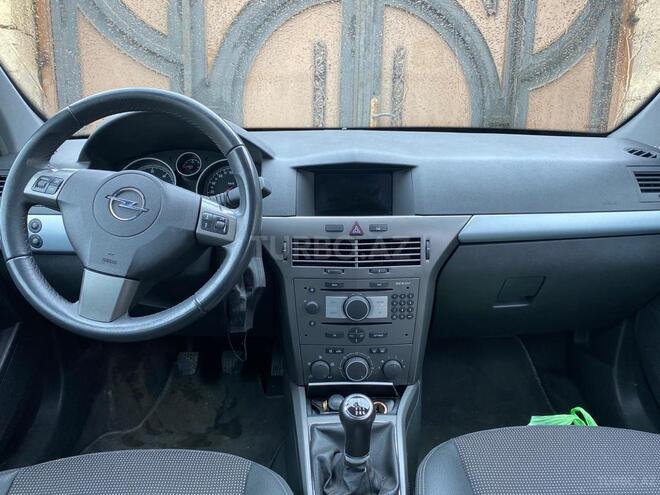 Opel Astra 2006, 183,000 km - 1.3 l - Bakı