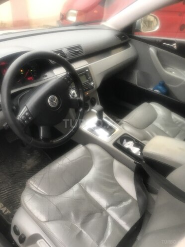 Volkswagen Passat 2006, 260,000 km - 2.0 l - Bakı