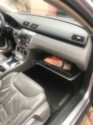 Volkswagen Passat 2006, 260,000 km - 2.0 l - Bakı