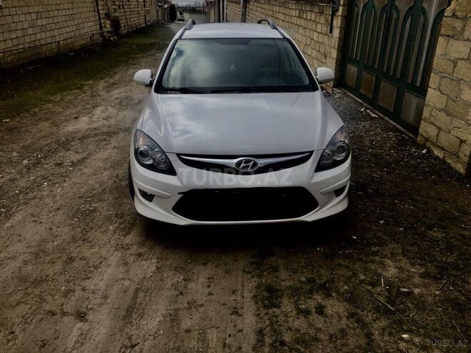 Hyundai i30 2011, 147,230 km - 1.6 l - İsmayıllı
