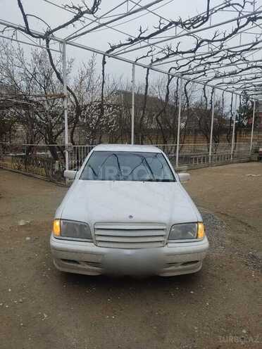 Mercedes C 220 1999, 261,000 km - 2.2 л - Bakı