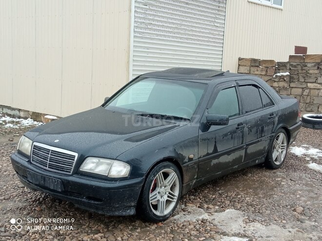 Mercedes C 240 1998, 238,412 km - 2.4 l - Xudat