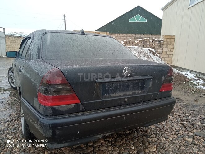 Mercedes C 240 1998, 238,412 km - 2.4 l - Xudat