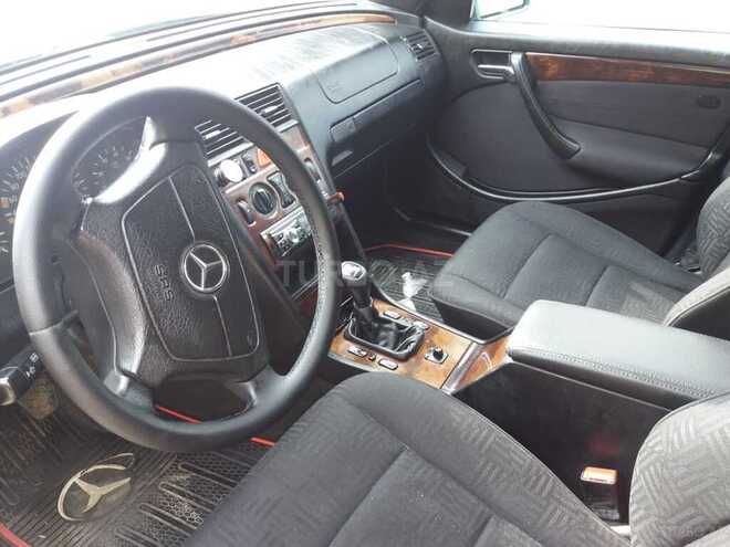 Mercedes C 180 1999, 453,000 km - 1.8 л - Tovuz
