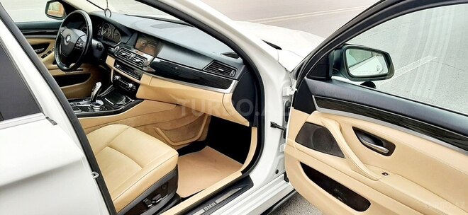 BMW 528 2013, 190,000 km - 2.0 л - Gəncə