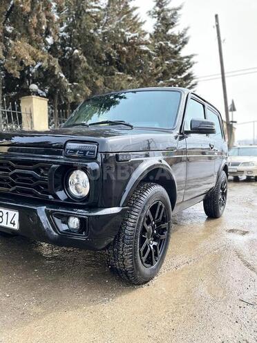 LADA (VAZ) Niva 2016, 38,000 km - 1.7 л - Quba