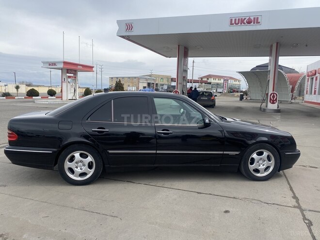 Mercedes E 320 2000, 180,200 km - 3.2 l - Gəncə