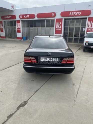 Mercedes E 320 2000, 180,200 km - 3.2 l - Gəncə