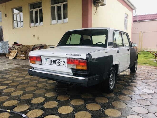 LADA (VAZ) 2107 2003, 50,000 km - 1.6 l - Şabran
