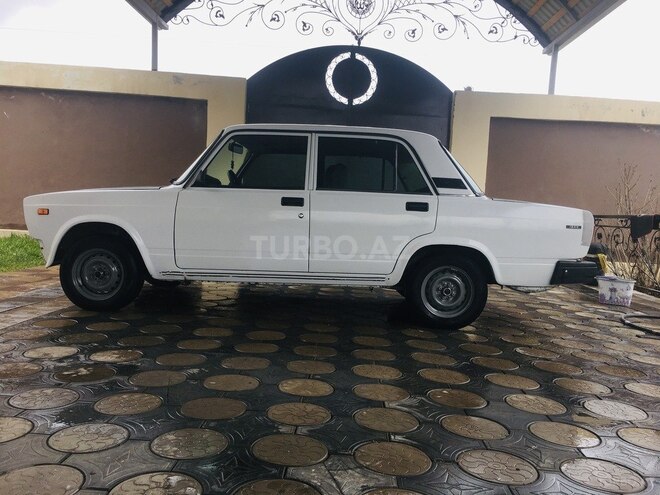 LADA (VAZ) 2107 2003, 50,000 km - 1.6 l - Şabran