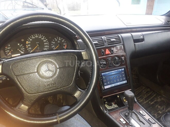 Mercedes E 230 1995, 483,965 km - 2.3 л - Bərdə