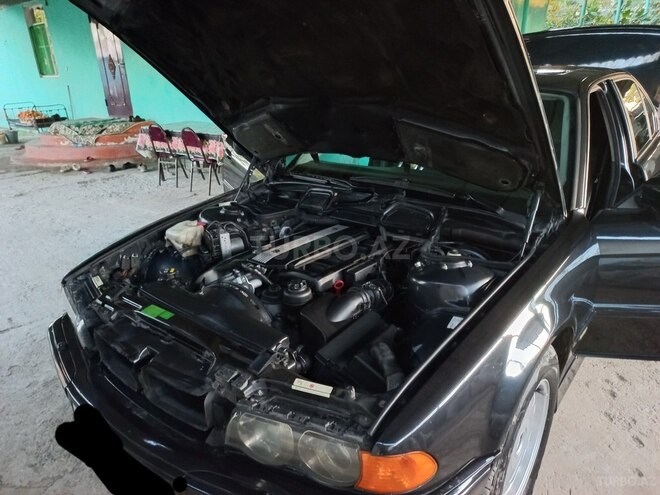 BMW 728 1999, 354,879 km - 2.8 l - Füzuli