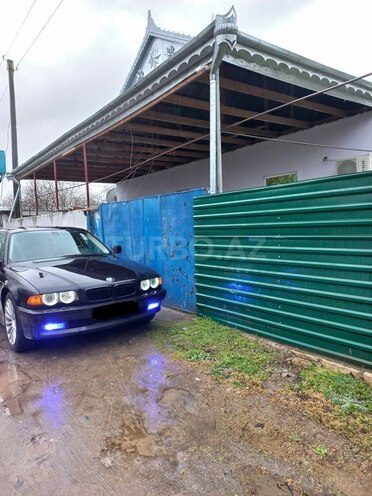 BMW 728 1999, 354,879 km - 2.8 l - Füzuli
