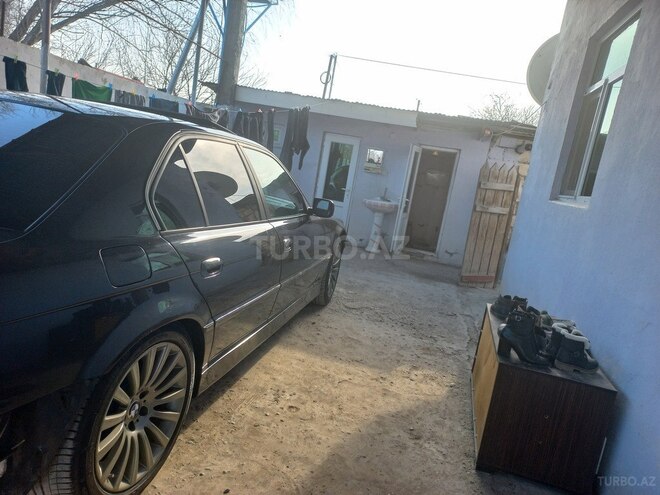 BMW 728 1999, 354,879 km - 2.8 l - Füzuli