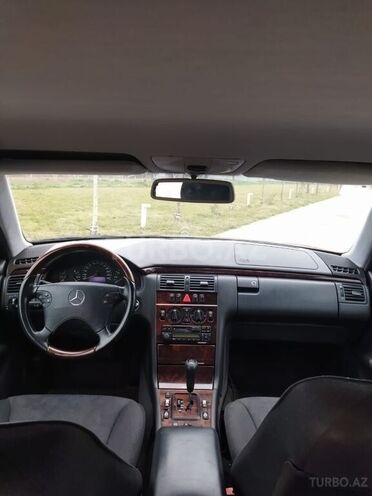 Mercedes E 200 2000, 240,000 km - 2.0 л - Bakı