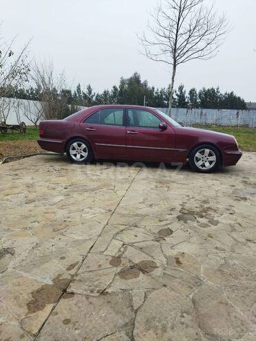 Mercedes E 200 2000, 240,000 km - 2.0 л - Bakı