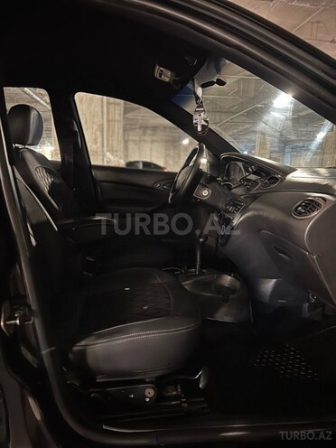 Ford Focus 2001, 292,901 km - 2.0 l - Bakı