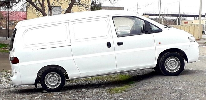 Hyundai H-1 2003, 235,000 km - 2.5 l - Bərdə