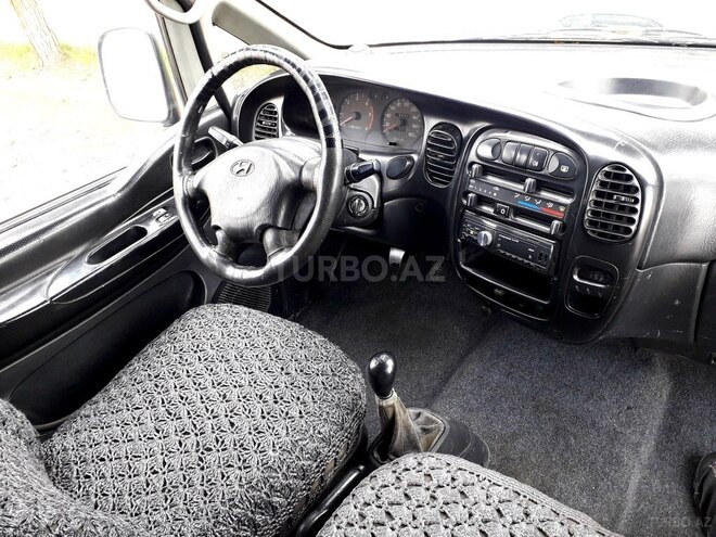 Hyundai H-1 2003, 235,000 km - 2.5 l - Bərdə