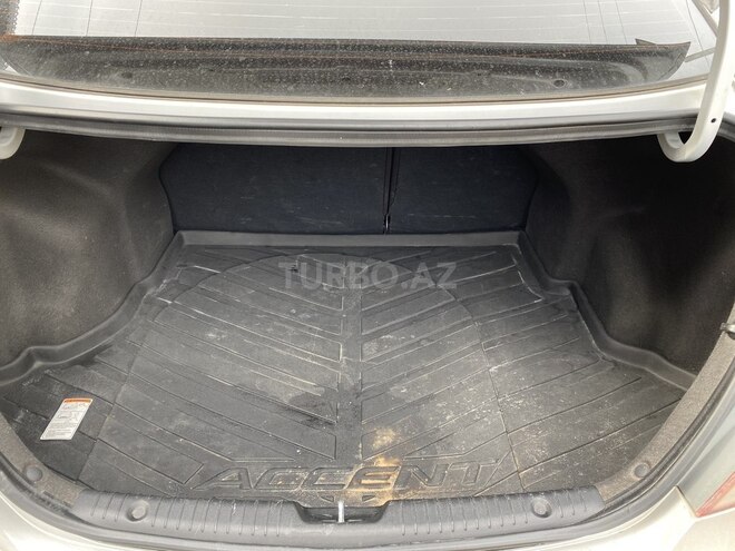 Hyundai Solaris 2013, 105,000 km - 1.6 l - Bakı