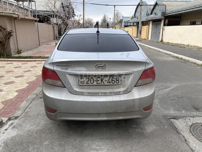 Hyundai Solaris 2013, 105,000 km - 1.6 l - Bakı