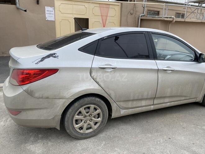 Hyundai Solaris 2013, 105,000 km - 1.6 l - Bakı