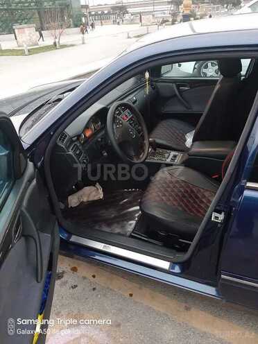 Mercedes E 270 2000, 331,570 km - 2.7 l - Bakı