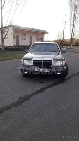 Mercedes  1989, 200,350 km - 2.0 л - Zaqatala