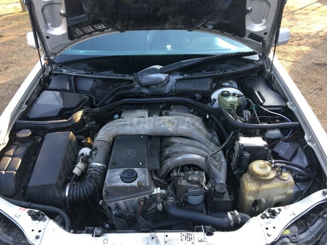 Mercedes E 300 1995, 422,000 km - 3.0 l - Astara