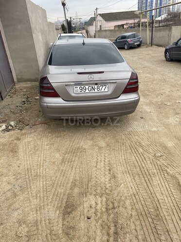 Mercedes E 220 2004, 290,000 km - 2.2 л - Bakı