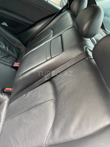 Mercedes E 220 2004, 290,000 km - 2.2 л - Bakı