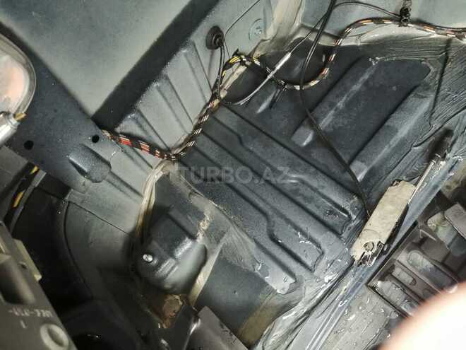 Mercedes C 200 1999, 283,000 km - 2.0 l - Bakı