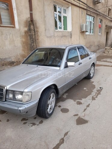 Mercedes 190 1991, 220,000 km - 1.8 l - Şirvan