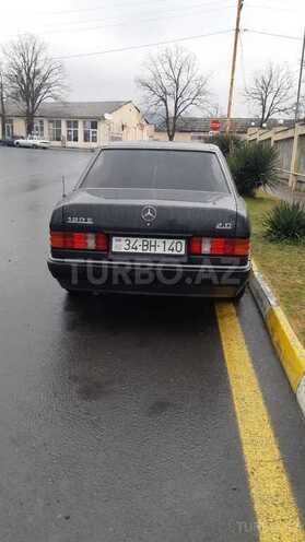Mercedes 190 1991, 333,000 km - 2.0 l - Qax