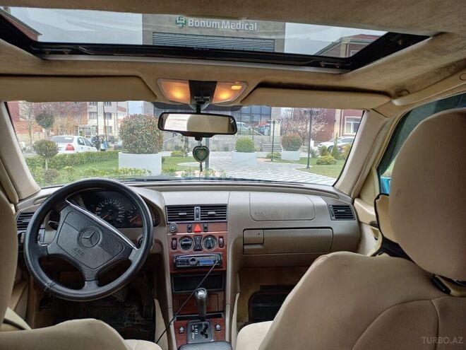 Mercedes C 180 1996, 232,000 km - 1.8 l - Şəki