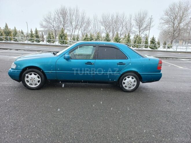 Mercedes C 180 1996, 232,000 km - 1.8 l - Şəki