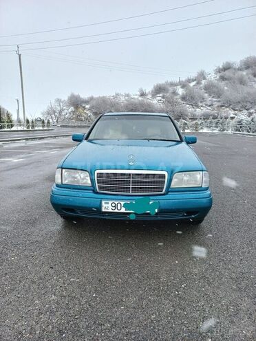 Mercedes C 180 1996, 232,000 km - 1.8 l - Şəki