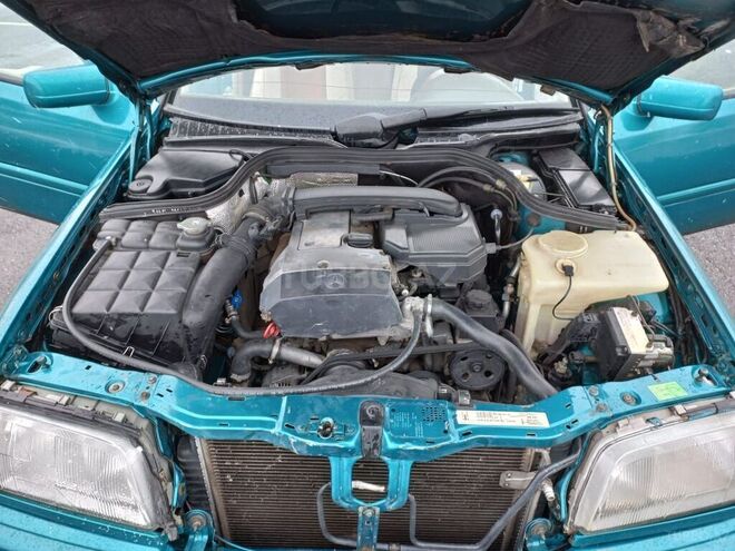 Mercedes C 180 1996, 232,000 km - 1.8 l - Şəki