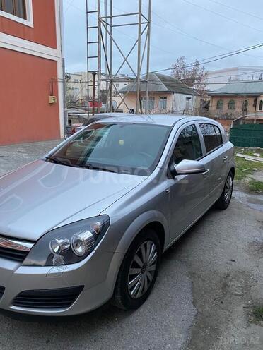 Opel Astra 2006, 210,000 km - 1.4 л - Bakı