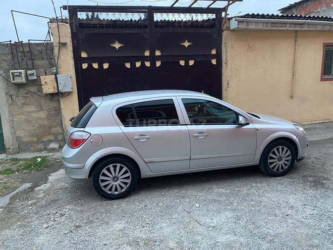 Opel Astra 2006, 210,000 km - 1.4 л - Bakı