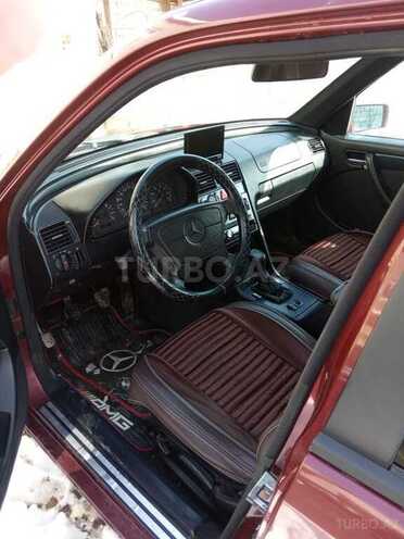 Mercedes C 180 1998, 320,000 km - 1.8 л - Qusar