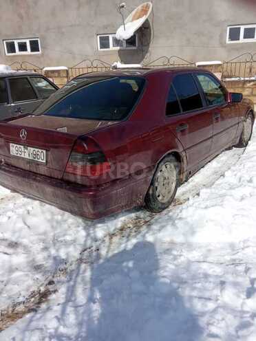 Mercedes C 180 1998, 320,000 km - 1.8 л - Qusar