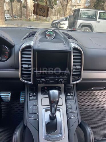 Porsche Cayenne GTS 2014, 97,000 km - 4.8 l - Bakı