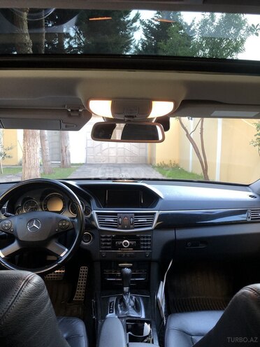 Mercedes E 250 2009, 210,000 km - 2.5 l - Bakı